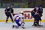 Martina Janeka (vzadu) ek jet spousta zpas za Vsetn, Sarezu v play-off nepothne |  autor: Monika Novotn (Kerka)