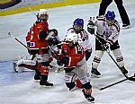 Nepehledn situace ped orl brankou |  autor: Vladimr Vronka